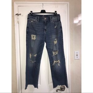 Hollister High-Rise Slim Straight Jeans